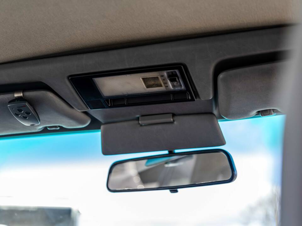 Image 145/175 of Mercedes-Benz 420 SE (1986)