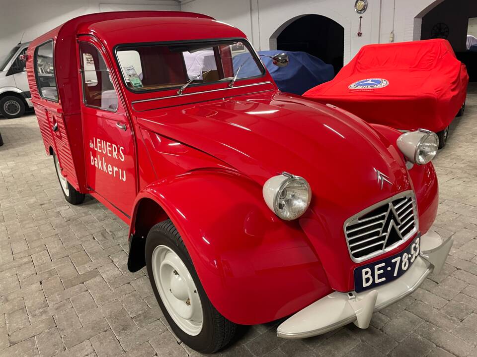 Image 3/23 of Citroën AZU (1962)