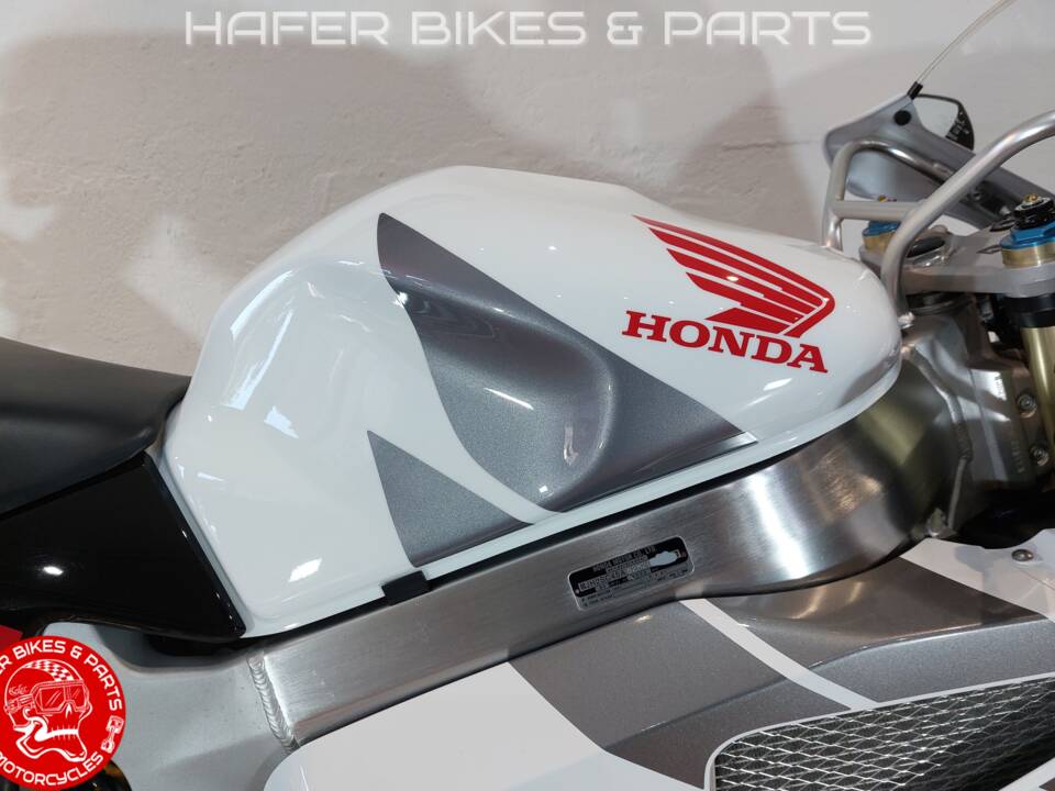 Image 27/44 of Honda VTR 1000 SP2 (2003)