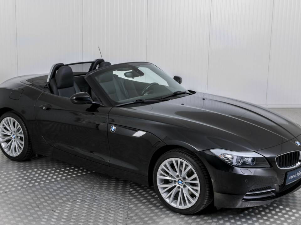 Image 13/50 of BMW Z4 sDrive23i (2010)