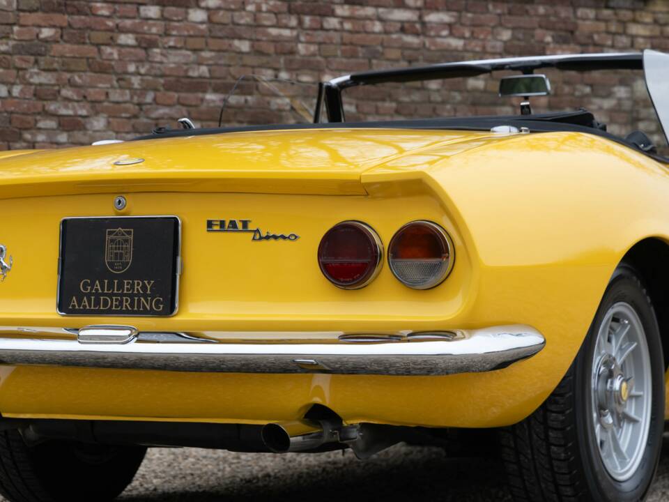 Bild 32/50 von FIAT Dino Spider (1968)