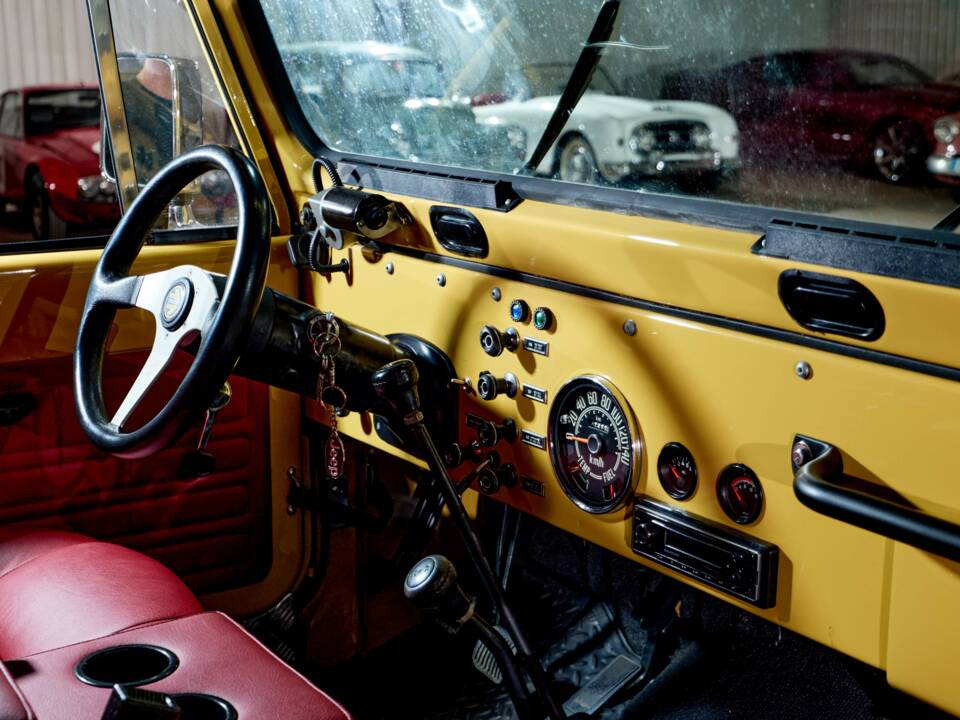 Obraz 37/133 pojazdu Jeep CJ-7 2.4L Diesel (1980)