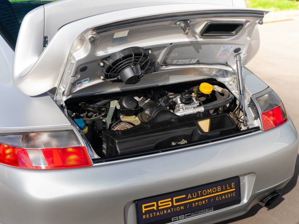 Bild 20/29 von Porsche 911 GT3 (2001)