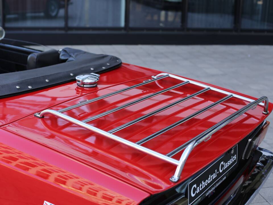 Image 36/49 of Triumph TR 6 (1976)