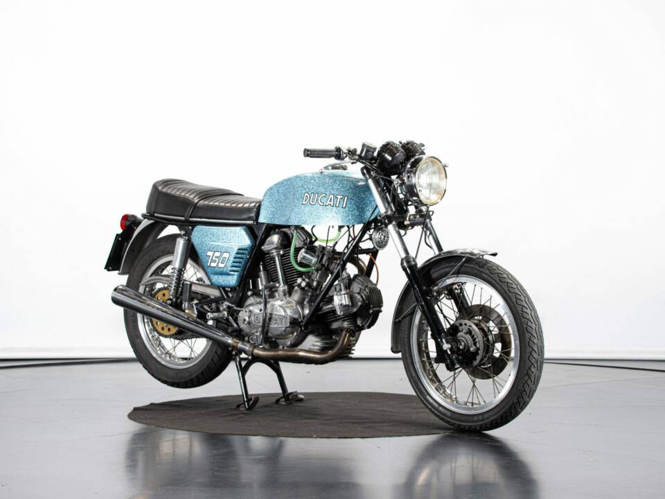 Image 6/50 of Ducati 750 GT (1972)