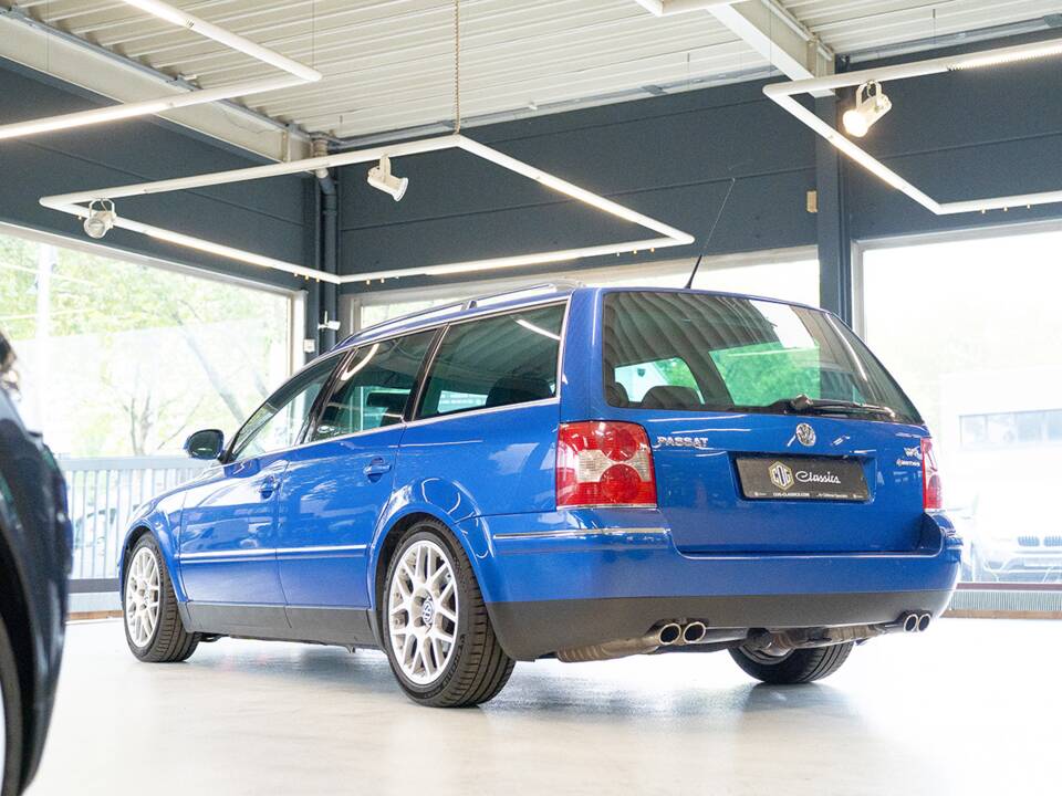 Image 9/59 de Volkswagen Passat Variant 4.0 W8 (2004)