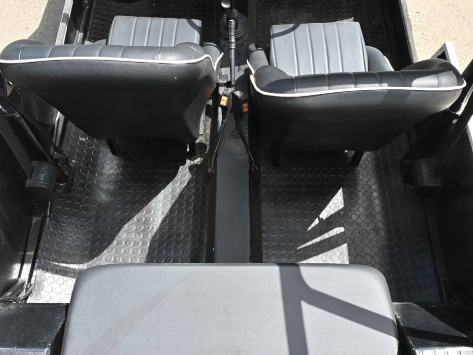 Immagine 31/50 di Mini Moke (1973)