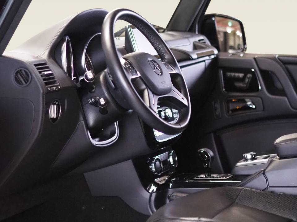 Image 13/21 of Mercedes-Benz G 500 (LWB) (2016)
