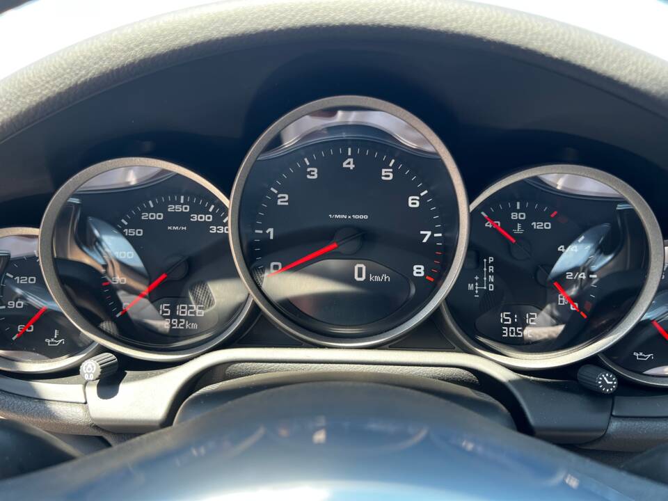 Bild 21/27 von Porsche 911 Carrera 4 GTS (2011)