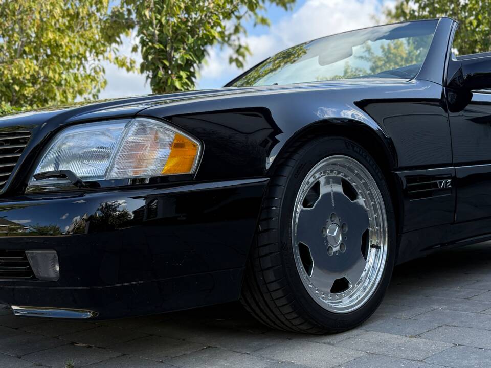 Imagen 3/11 de Mercedes-Benz SL 600 (1995)