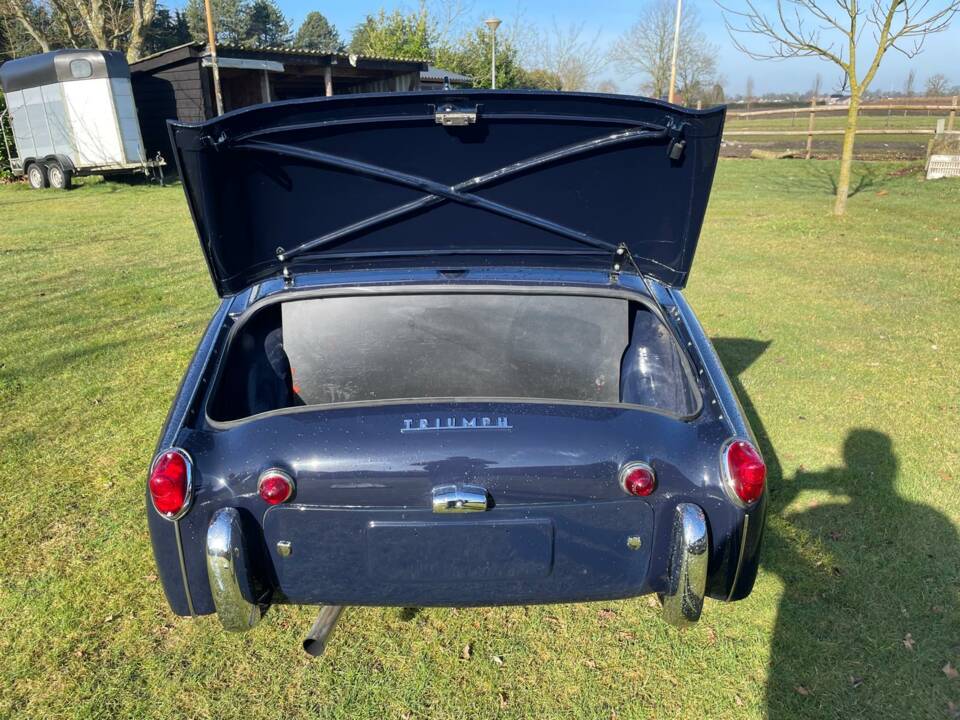 Image 17/22 of Triumph TR 3B (1962)