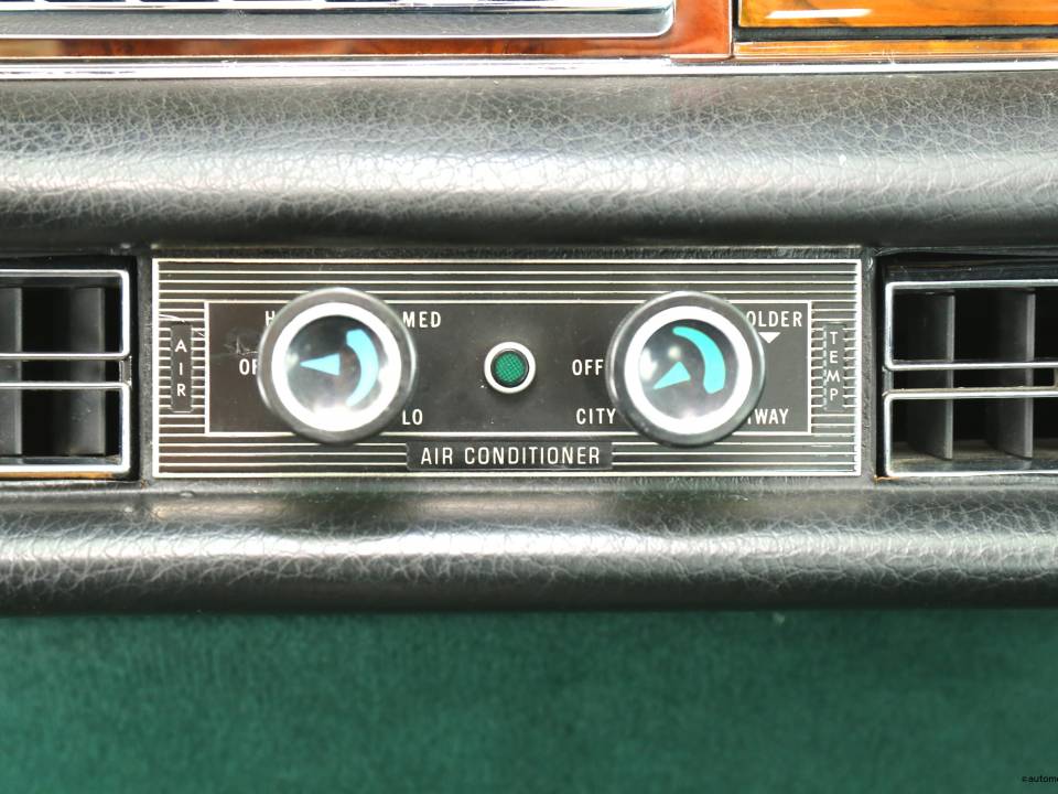 Bild 22/100 von Mercedes-Benz 300 SEL 4.5 (1972)