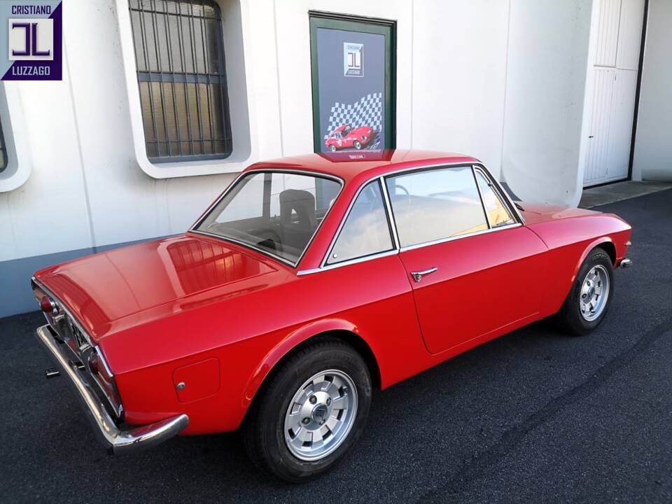 Image 10/43 de Lancia Fulvia Coupe HF 1.6 (Lusso) (1971)