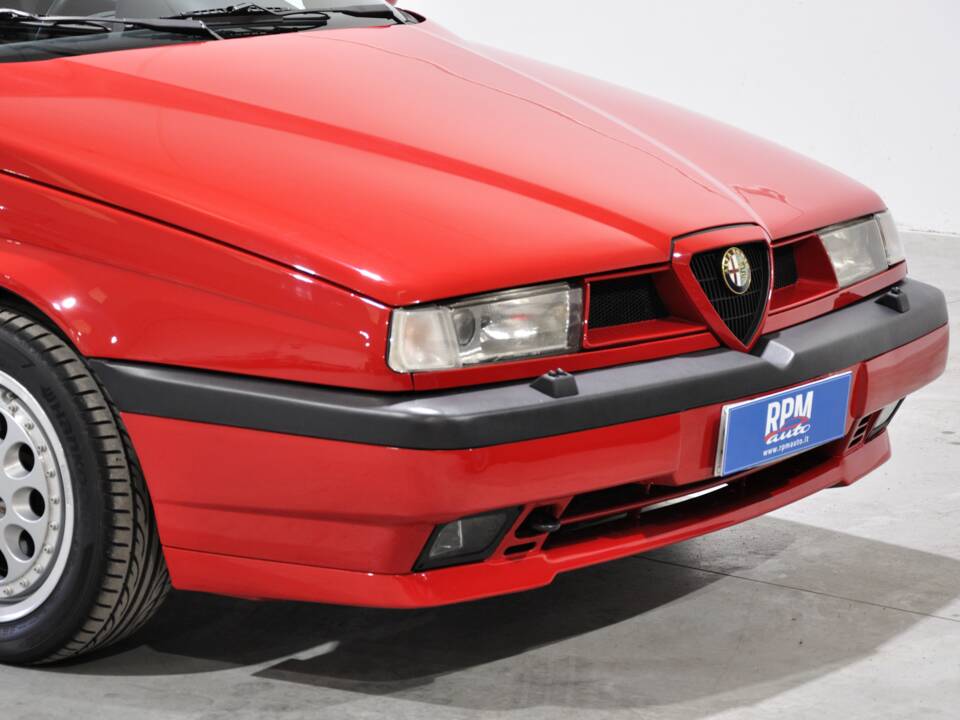 Imagen 27/30 de Alfa Romeo 155  2.0 Q4 4x4 (1992)