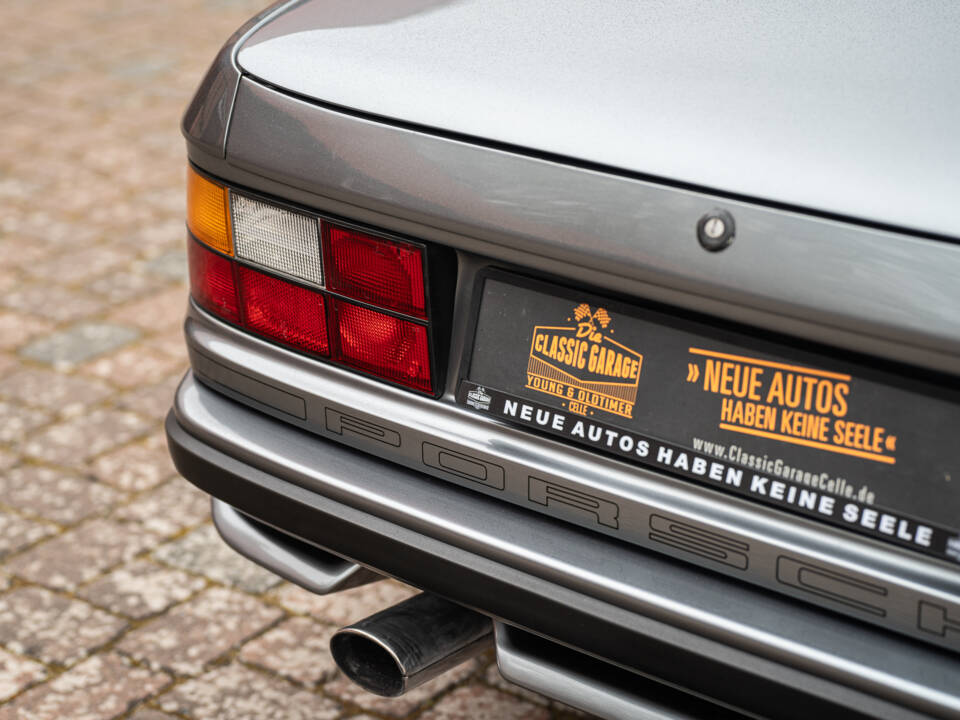 Image 20/42 de Porsche 944 S2 (1991)