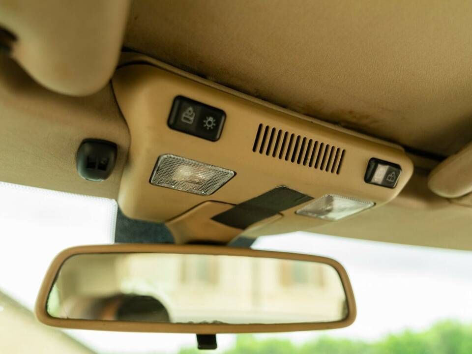 Image 50/50 de Mercedes-Benz SL 500 (1998)