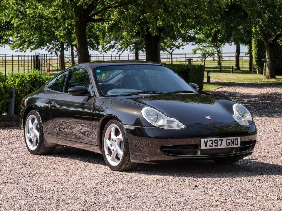 Afbeelding 1/43 van Porsche 911 Carrera 4 (1999)