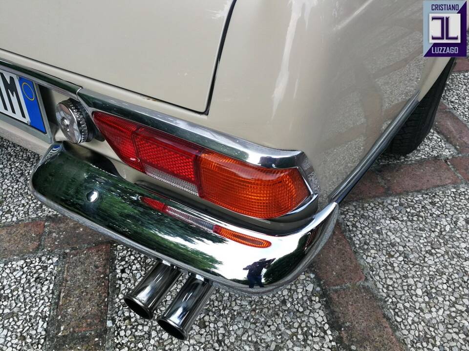 Image 23/81 of Mercedes-Benz 250 SL (1968)