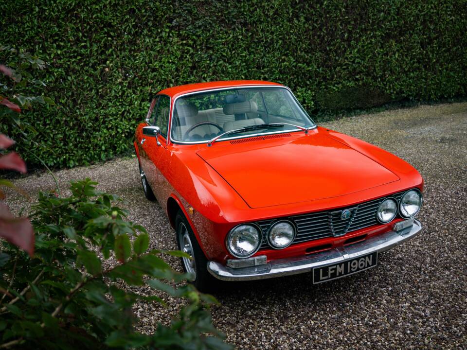 Image 7/20 of Alfa Romeo Giulia 1600 GT Junior (1976)