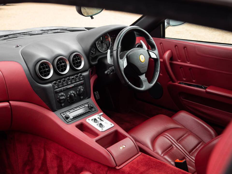 Imagen 4/46 de Ferrari 575M Maranello (2002)