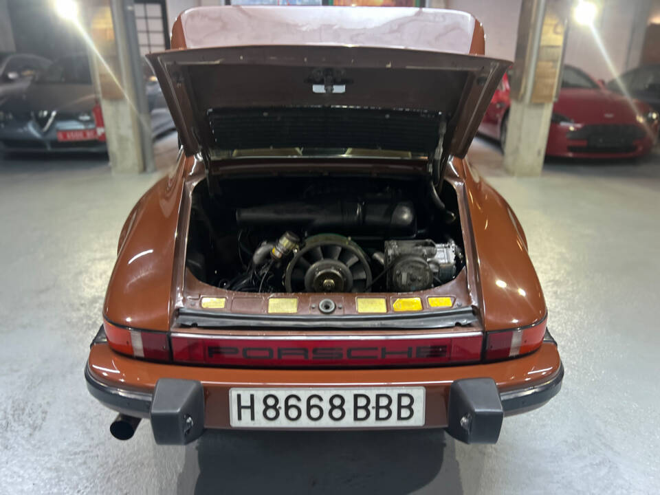 Image 64/75 of Porsche 911 Carrera 2.7 (1973)