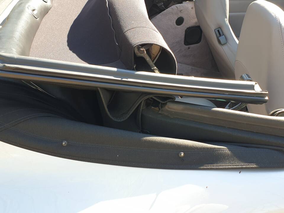 Image 39/116 of Porsche 911 Carrera (1997)