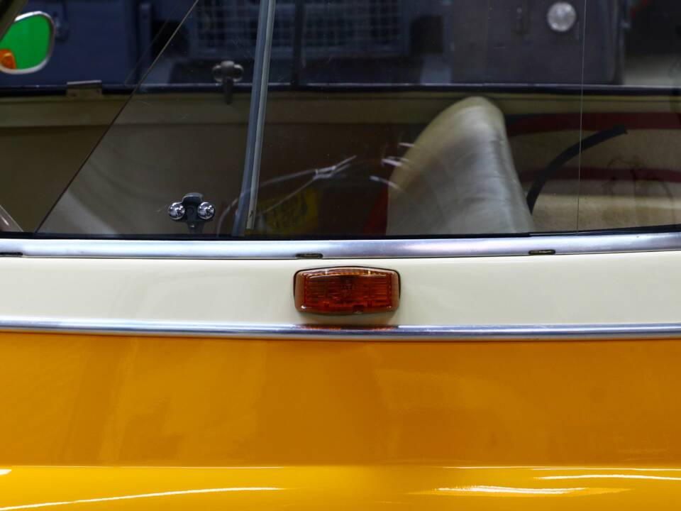 Image 22/23 of BMW Isetta 250 (1955)