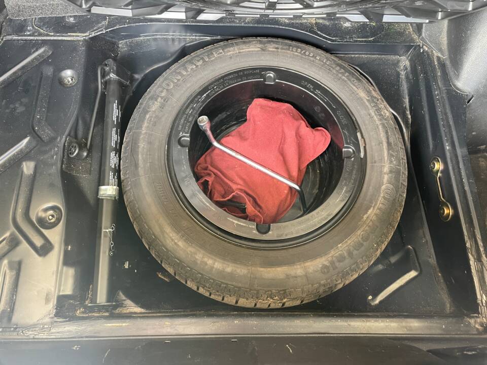 Image 31/57 of Mercedes-Benz 190 D 2.5 (1992)