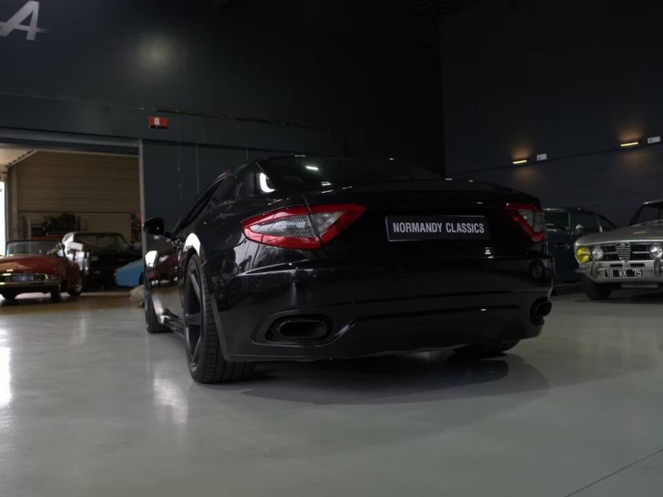 Image 8/34 of Maserati GranTurismo Sport (2014)