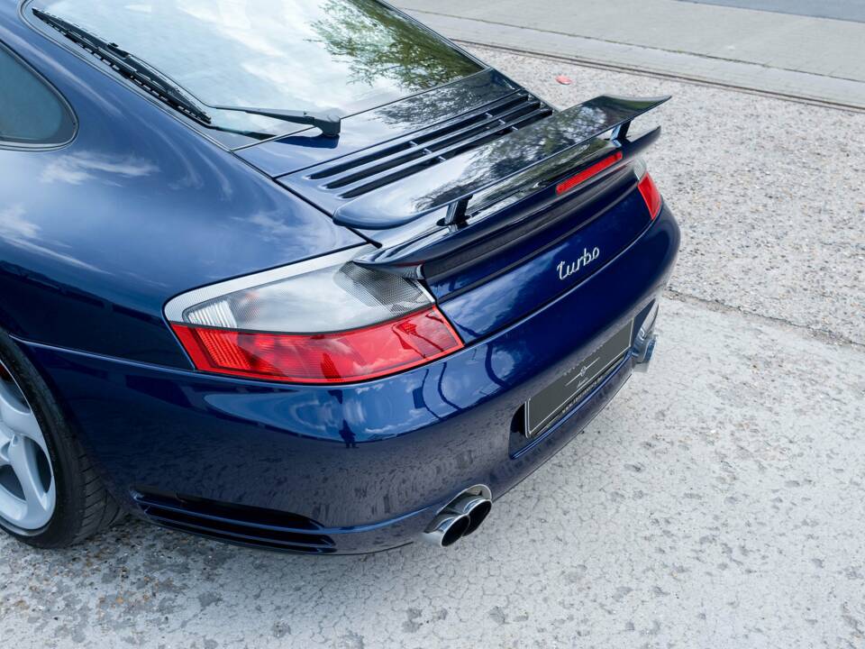 Image 18/46 of Porsche 911 Turbo (2001)