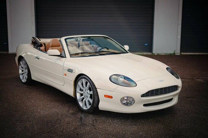 Afbeelding 3/7 van Aston Martin DB 7 Vantage Volante (2003)