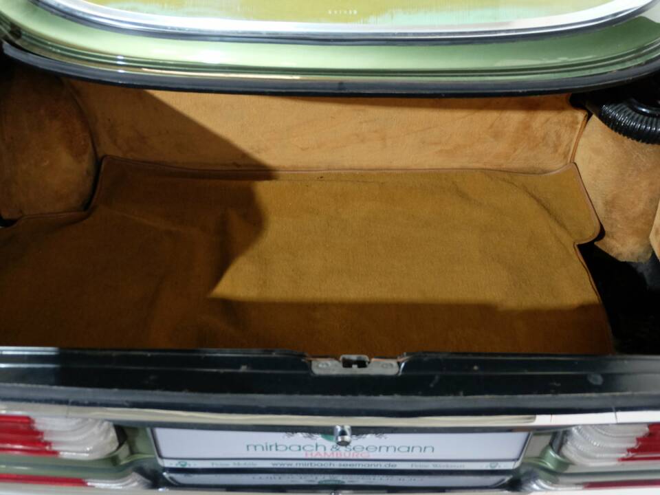 Bild 28/29 von Mercedes-Benz 500 SLC (1980)