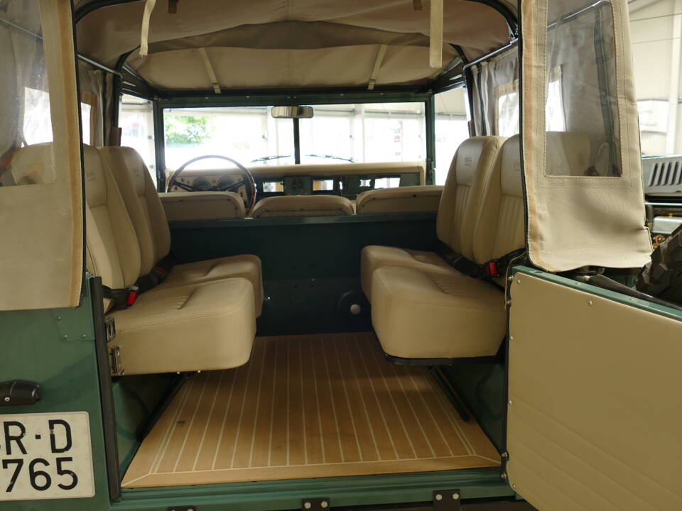 Image 7/19 de Land Rover 88 (1978)