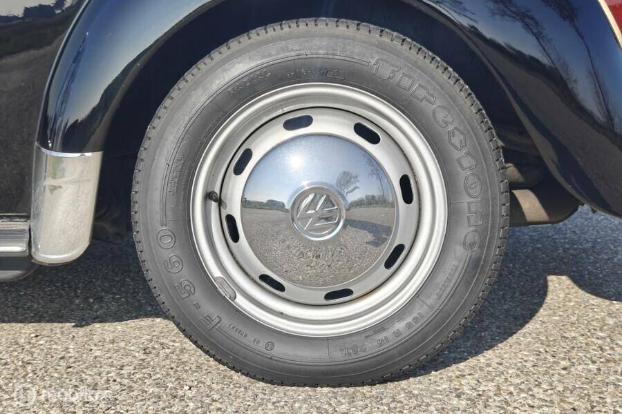 Image 25/35 de Volkswagen Coccinelle 1303 (1972)