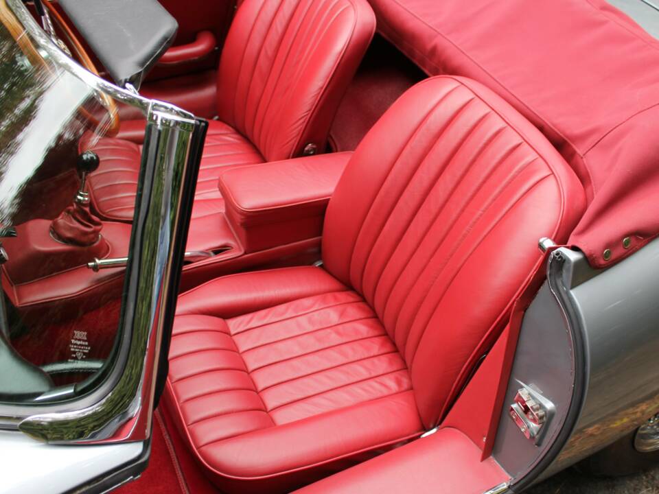 Imagen 13/19 de Jaguar E-Type 4.2 (1967)