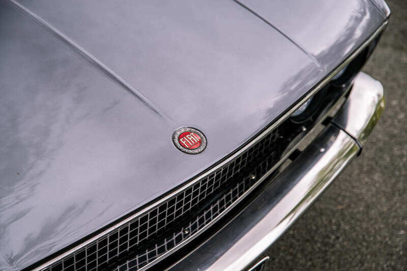 Image 43/50 of FIAT Dino 2400 Coupe (1970)