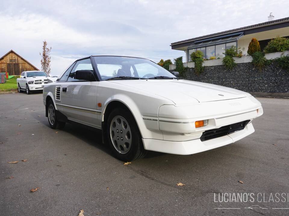 Image 13/60 de Toyota MR2 (1987)