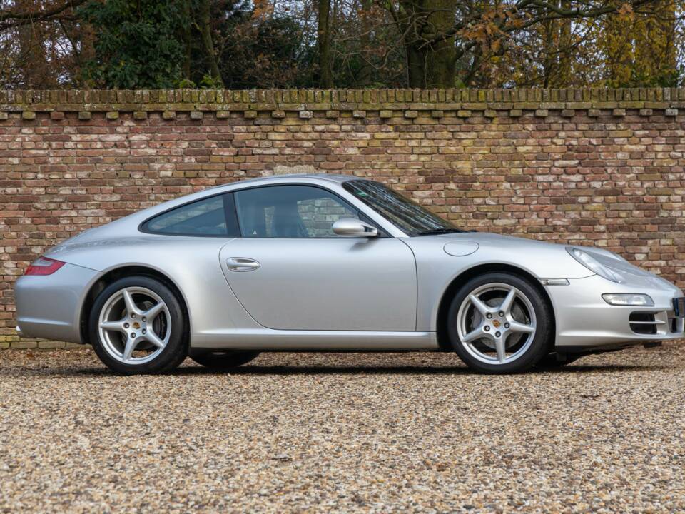 Image 46/50 of Porsche 911 Carrera (2007)
