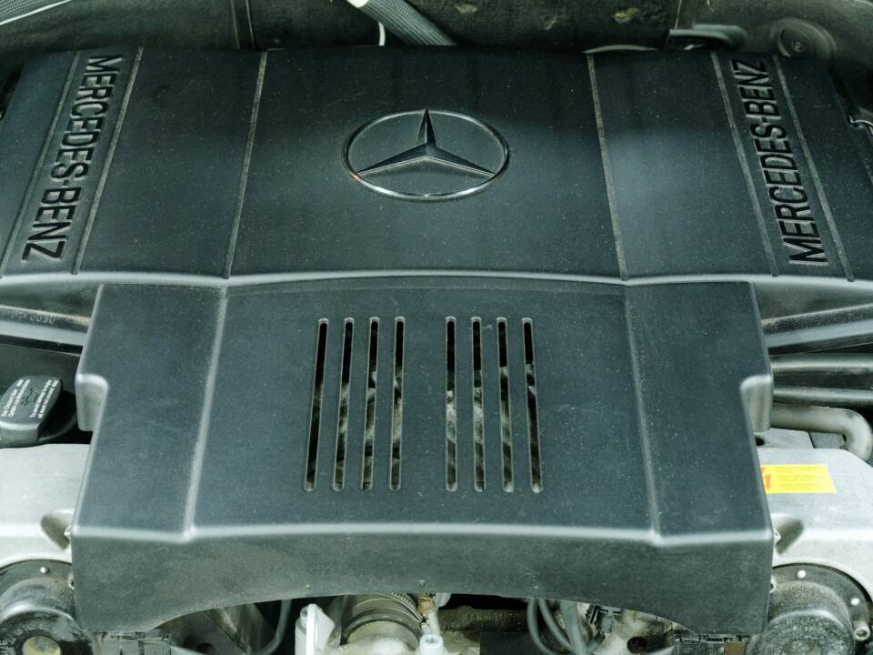 Bild 17/50 von Mercedes-Benz CL 420 (1997)