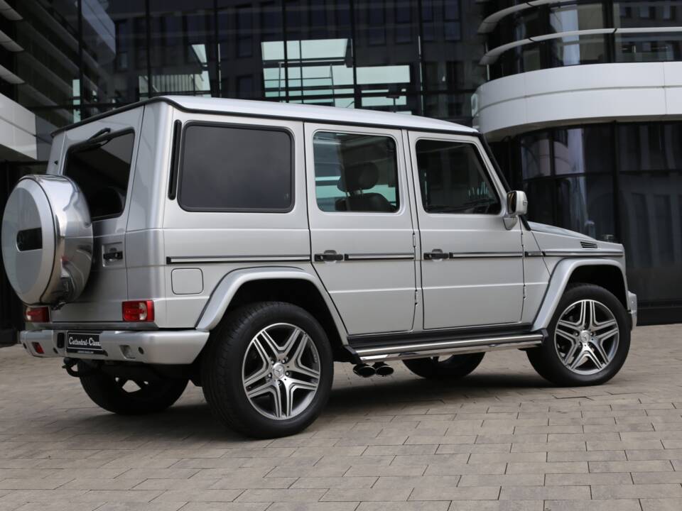 Image 56/64 of Mercedes-Benz G 400 CDI (LWB) (2004)