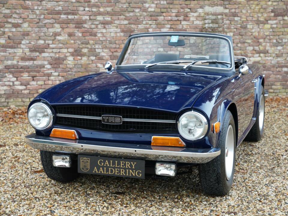Image 45/50 of Triumph TR 6 PI (1972)