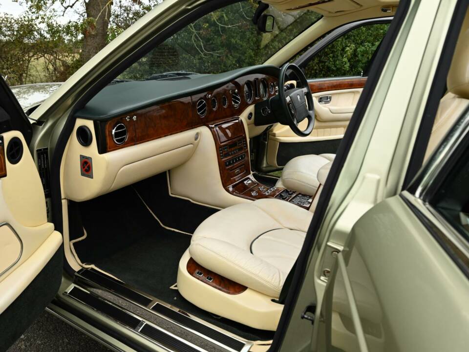 Bild 19/50 von Rolls-Royce Silver Seraph (1998)