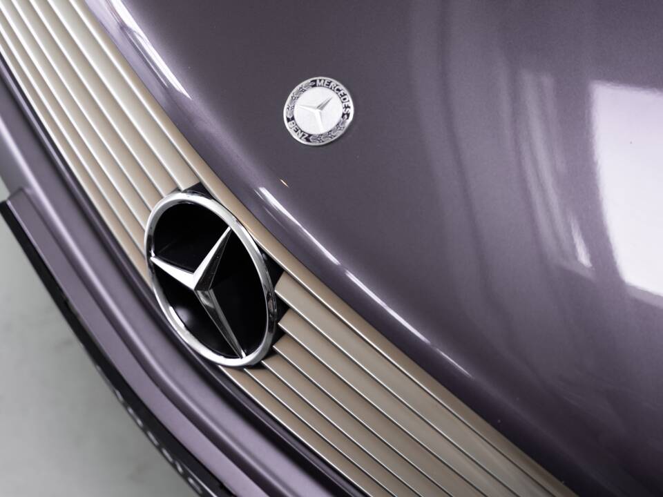 Image 28/37 of Mercedes-Benz SL 320 (1993)