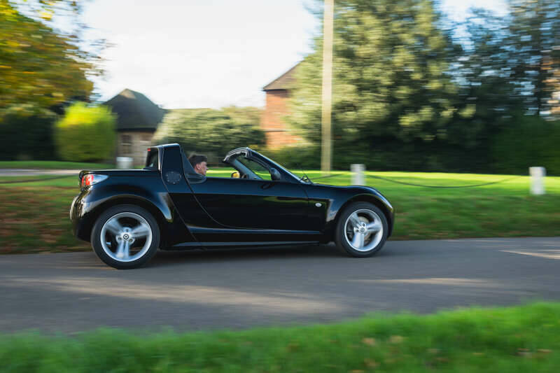 Image 43/44 of Smart Roadster (2003)