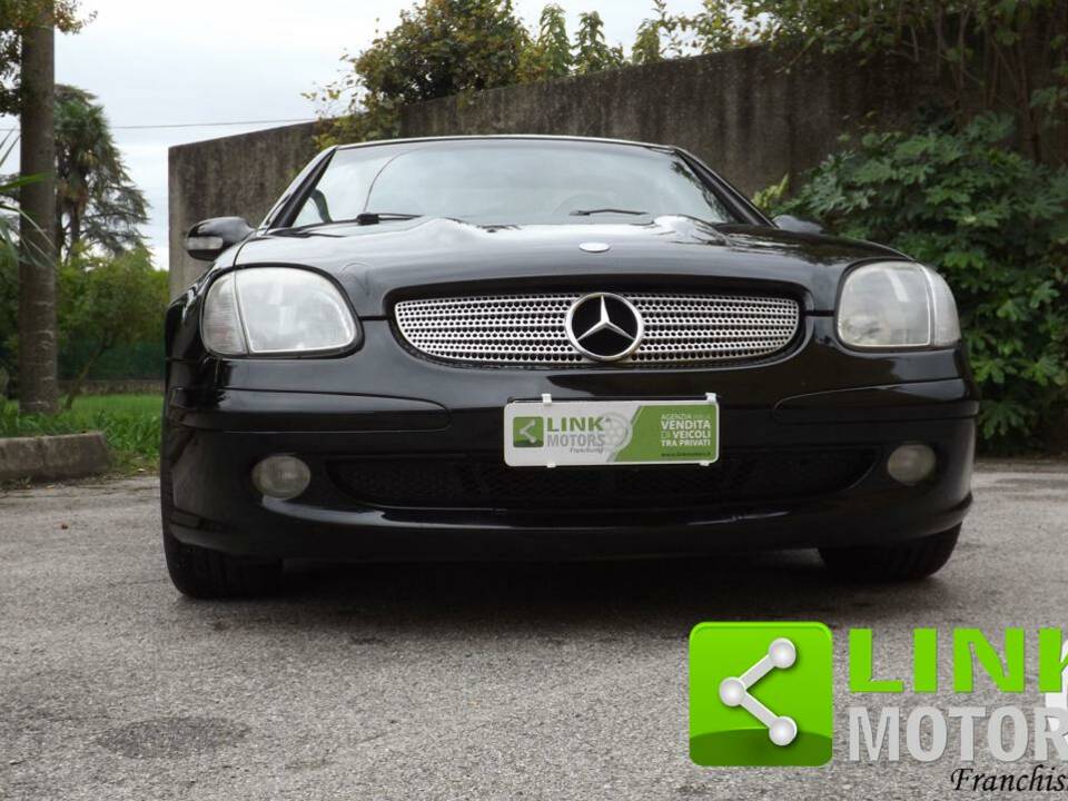 Image 6/10 of Mercedes-Benz SLK 200 Kompressor (2000)