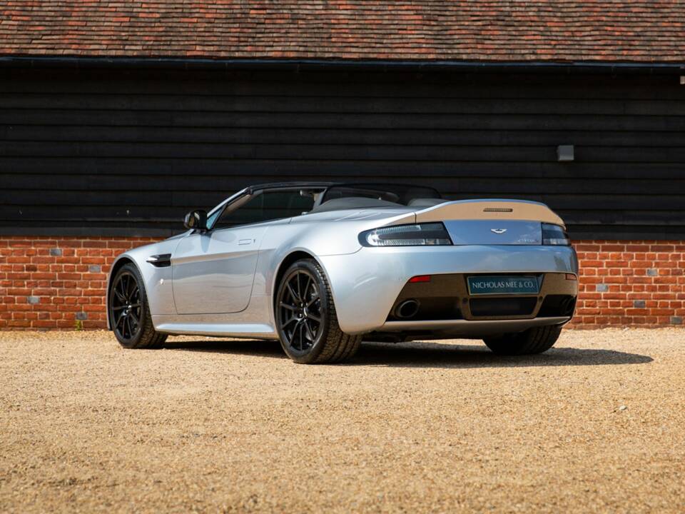 Image 3/50 of Aston Martin V12 Vantage S (2015)