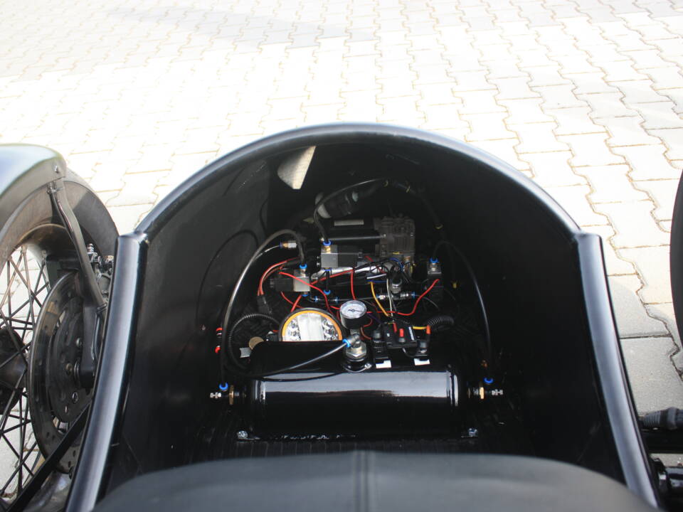 Image 13/33 of Harley-Davidson DUMMY (2004)