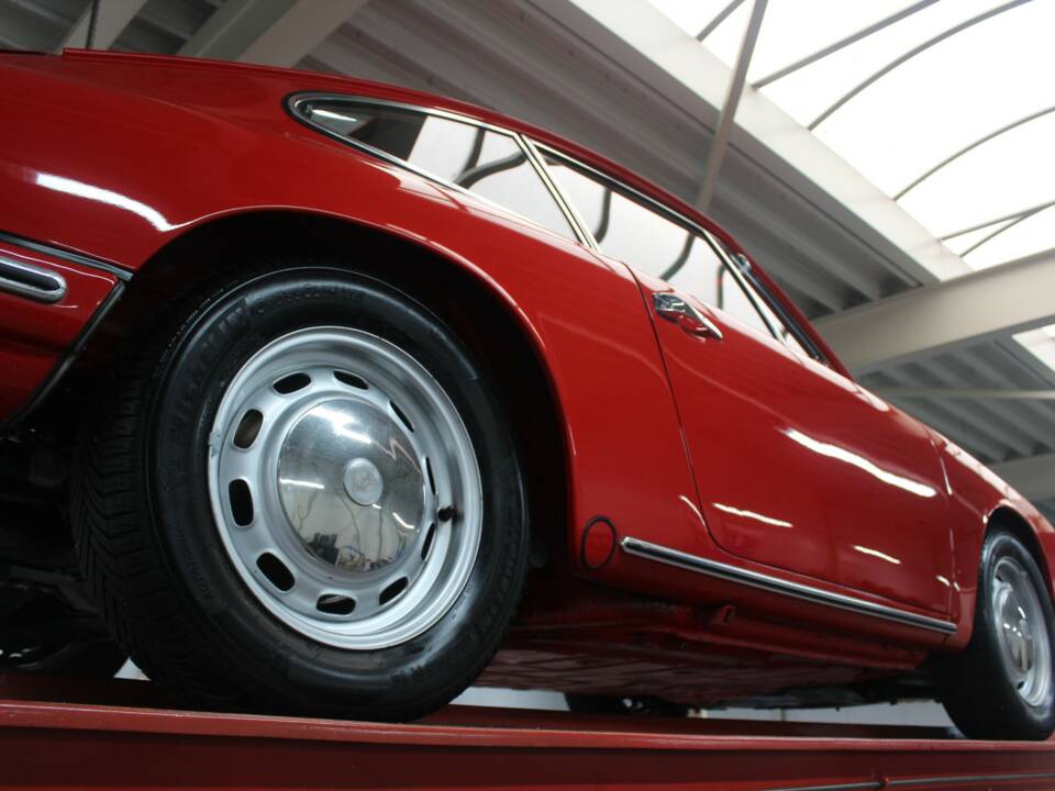 Immagine 14/50 di Porsche 912 (1968)