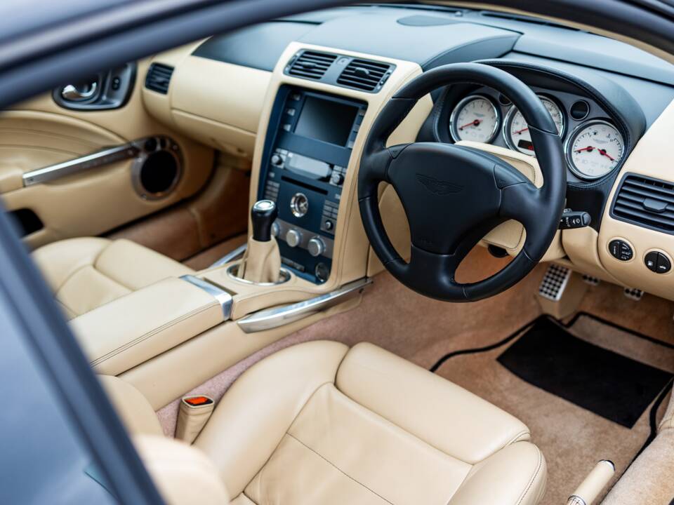 Afbeelding 37/50 van Aston Martin V12 Vanquish S (2007)