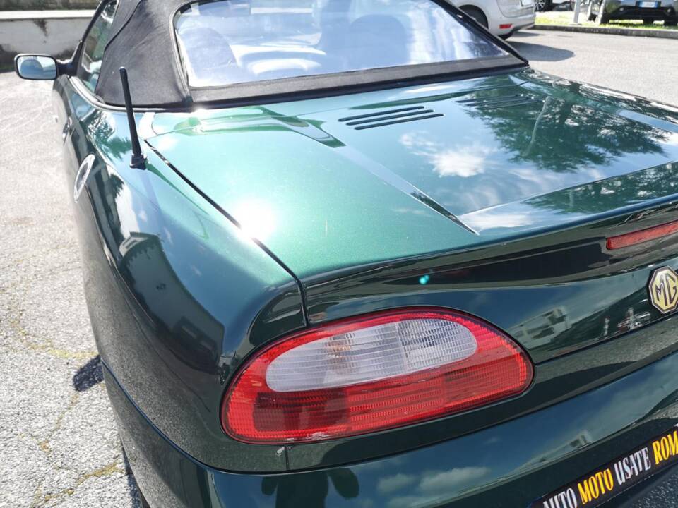 Bild 36/42 von MG TF 115 (2002)